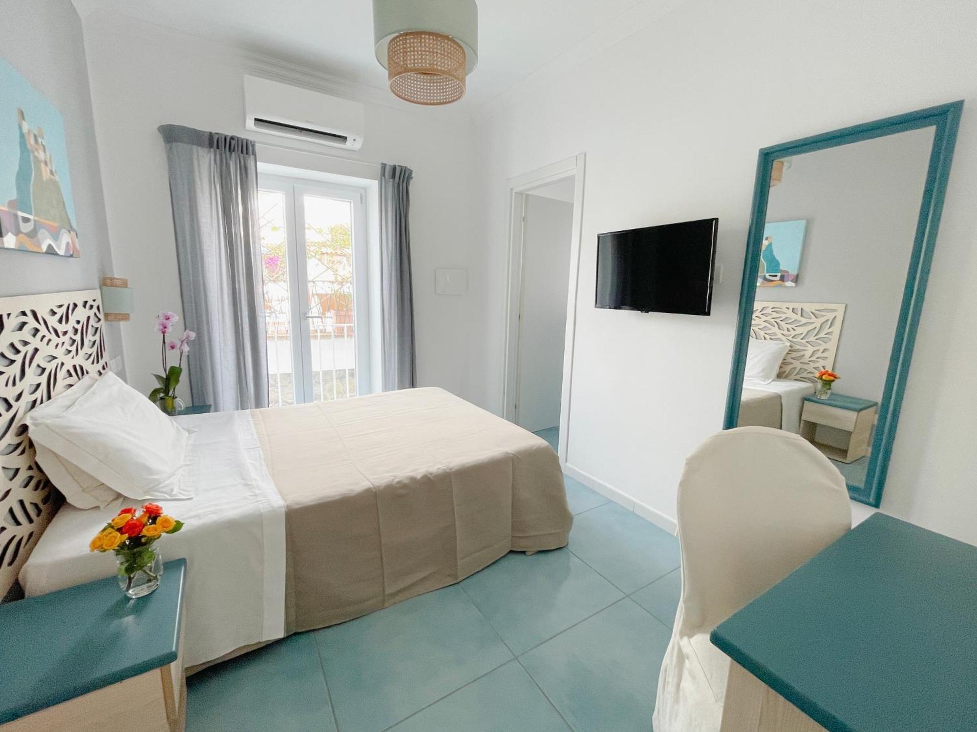 Hotel Lord Byron Forio  Ngoại thất bức ảnh